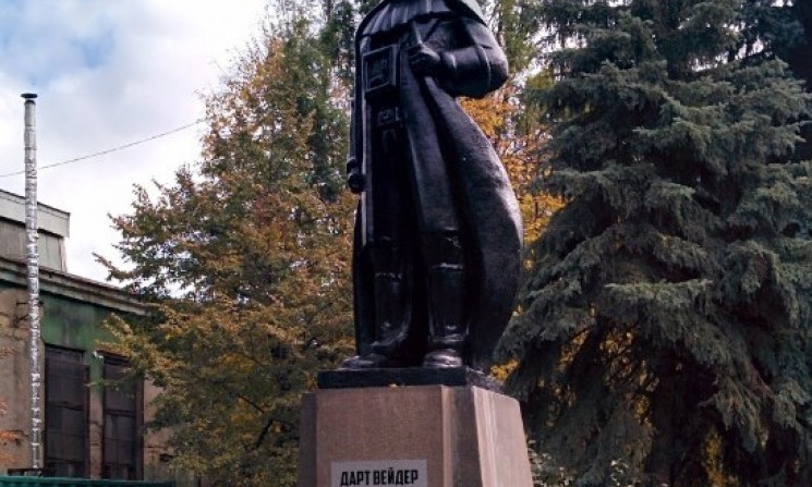 Интересный факт об Одессе: в городе установили первый в мире памятник Дарту Вейдеру