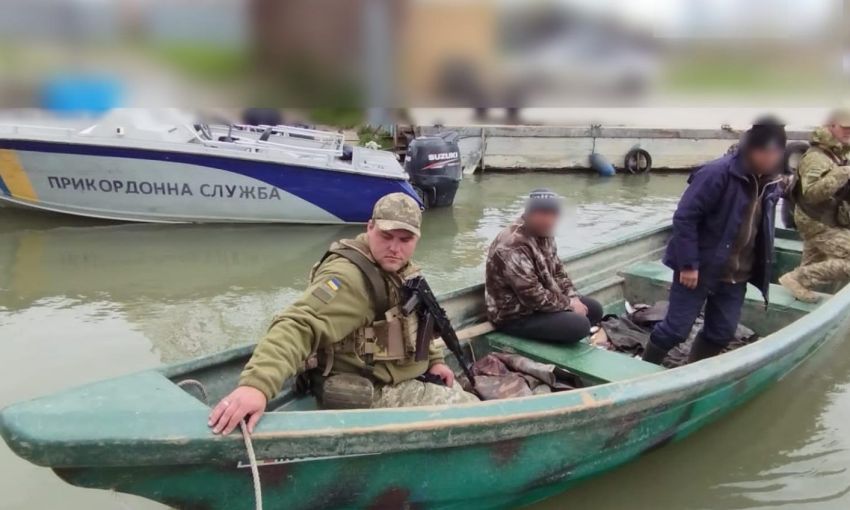 Троих румынских рыболовов задержали на Одещине: незаконно попали в украинские воды