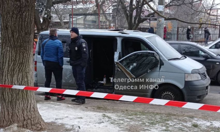 В Одессе патрульные останавливали машину с помощью спецсредств
