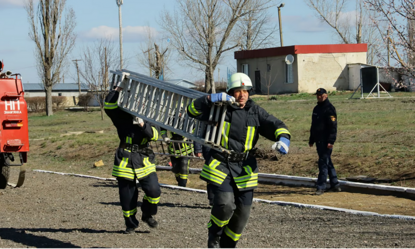 Обучались вместе со спасателями: из одесских нацгвардейцев сформировали пожарный взвод