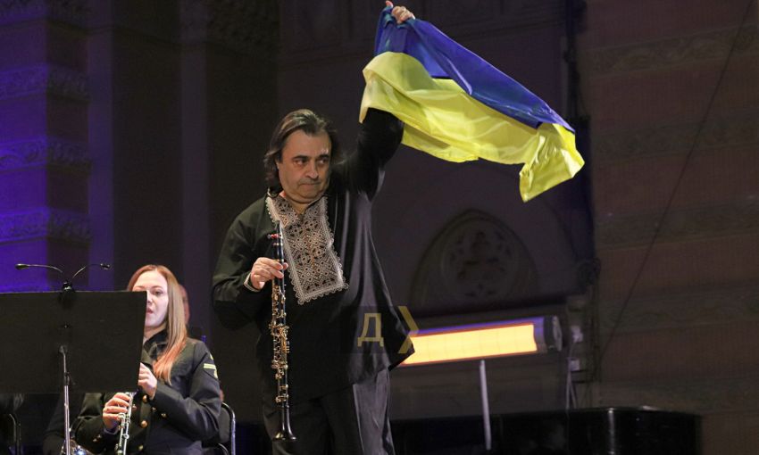 В Одесской филармонии сыграл на кларнете канадец Юлиан Милкис - уроженец Одессы