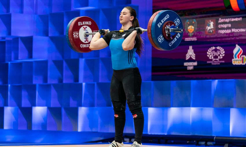 Израильская спортсменка завоевала "бронзу" на чемпионате Европы по тяжелой атлетике
