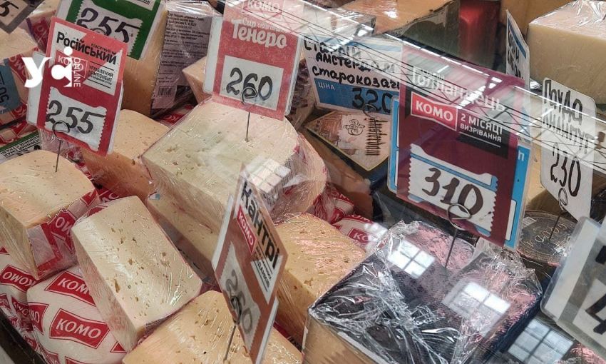 На Одещине посетительница магазина устроила дебош: разбрасывала продукты