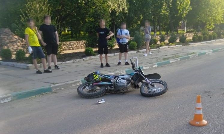 На дороге в одесской области столкнулись «Жигули» и мотоцикл