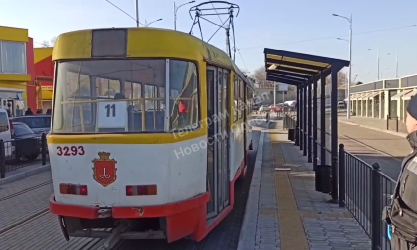 Ремонт окончен: по Новощепному Ряду в Одессе снова начали ходить трамваи