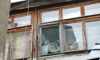 Квартира в Одессе превратилась в помойку: соседи в отчаянии
