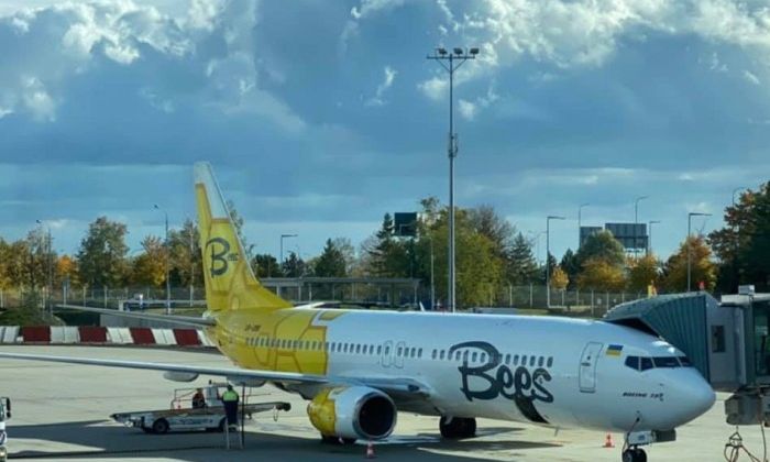 Bees Airline начала летать из Одессы в Прагу