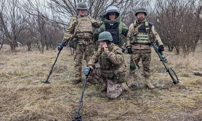 Одесские волонтеры передали военнослужащим ВСУ технику