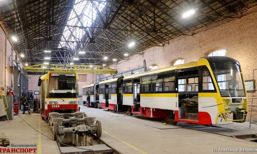 В Одессе собирают четвертый трехсекционный трамвай: совсем скоро он выйдет на улицы города