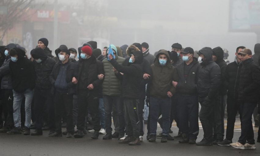 В Казахстане начался процесс подавления митинга
