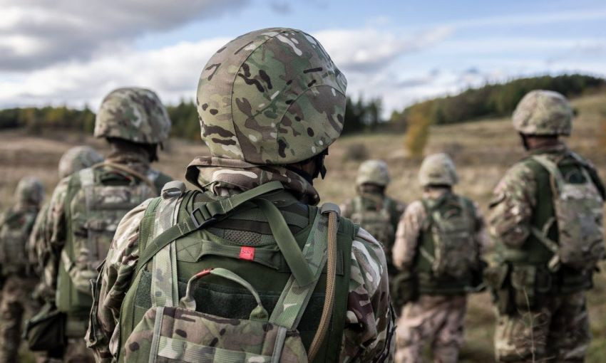 Американские инструкторы тренируют 2 тысячи украинских военных на немецком полигоне