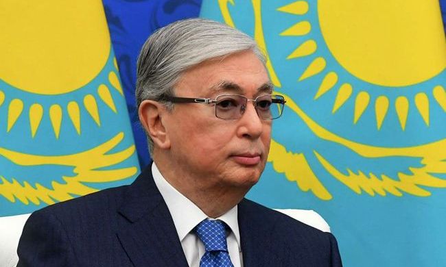Президент Казахстана дал приказ силовикам открывать огонь на поражение