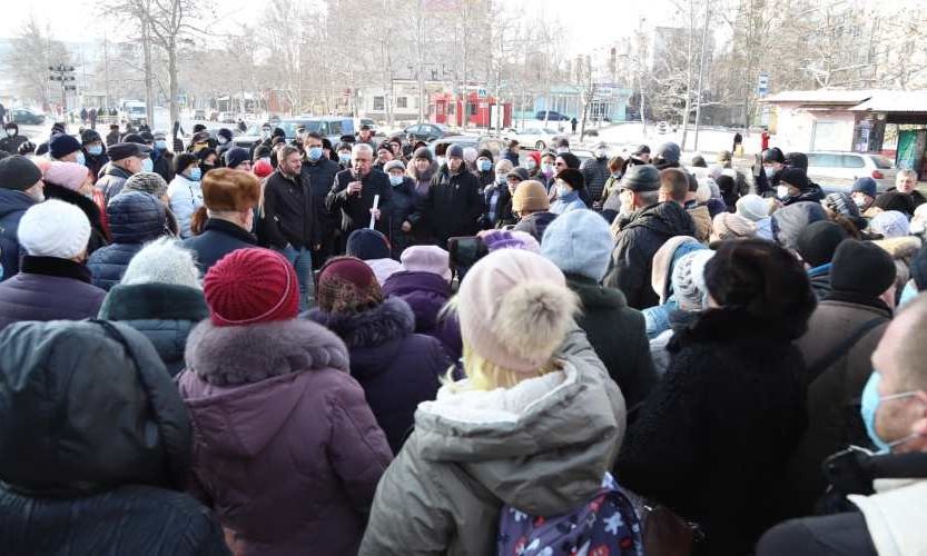 В Черноморске митингующие жестко столкнулись с полицией