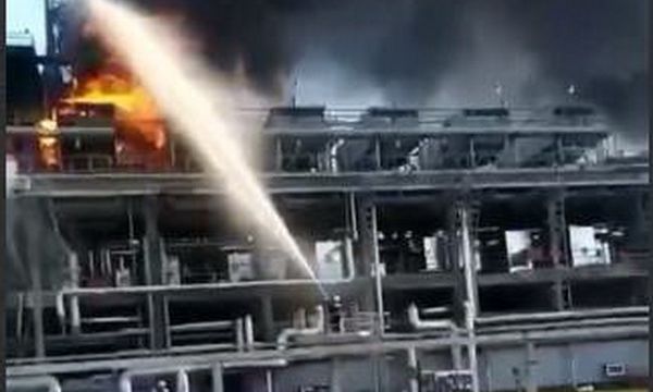 В Ростовской области горит нефтеперерабатывающий завод Медведчука (+ВИДЕО)