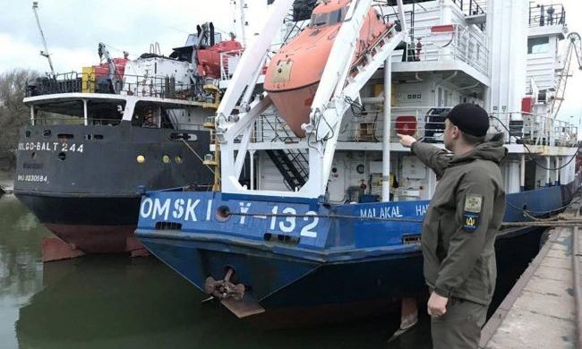 Одесские пограничники национализировали флотилию грузовых судов, принадлежащих россиянам
