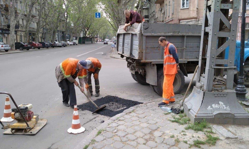 Внимание водителям: в Одессе возможны заторы из-за ремонта ливневок 