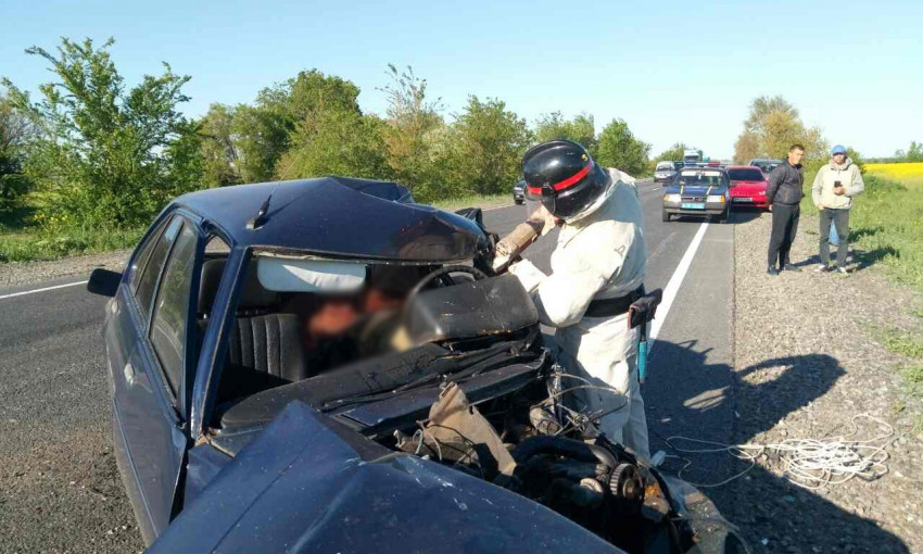 На трассе Одесса-Рени жуткая авария: столкнулись два автомобили, есть погибшие и пострадавшие