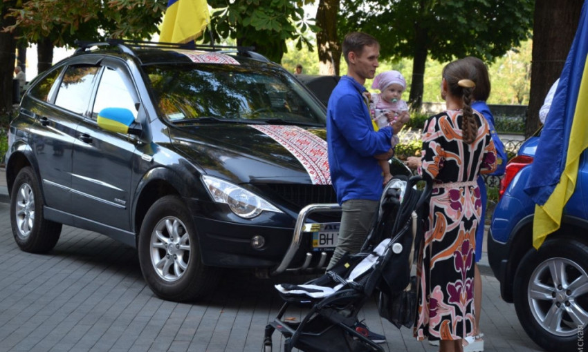 Ко Дню независимости в Одессе устроили автопробег 