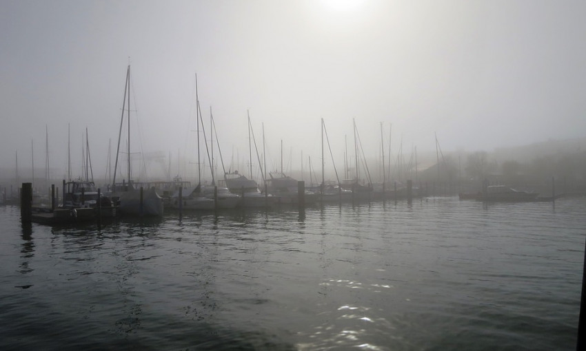 Туман ограничил работу ряда портов в регионе