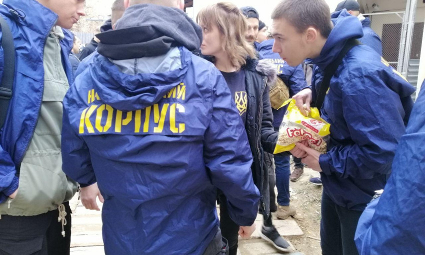В центре Одессы активисты блокируют стройку 
