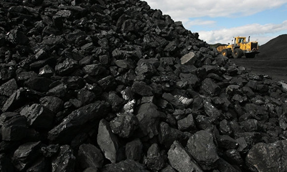 Украина вводит спецпошлину на ввоз угля из РФ 