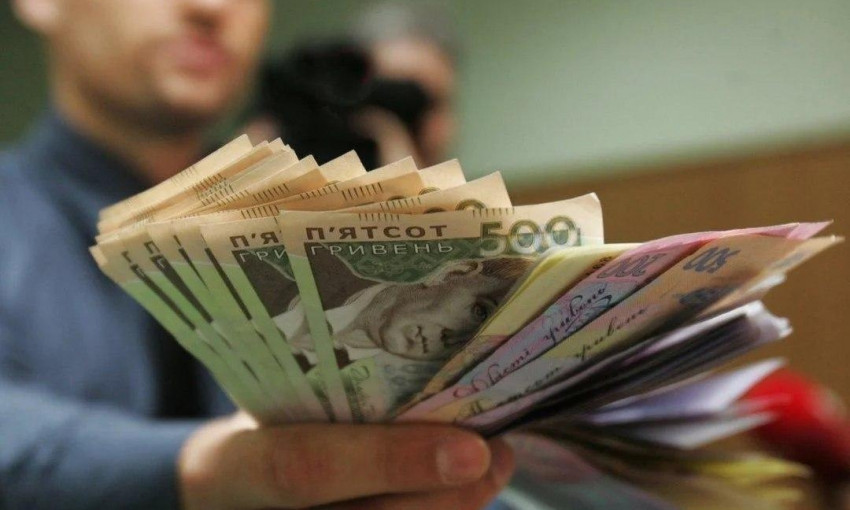 Больше половины украинцев зарабатывают всего по 5 тысяч гривен 