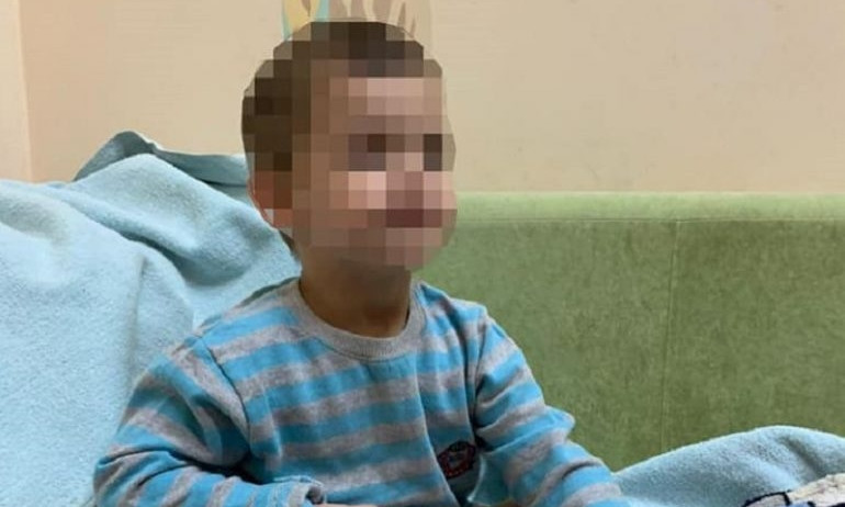 В Одессе трехлетний малыш пробыл один дома три дня без еды и воды 
