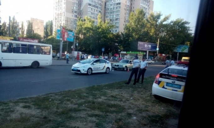 Серьёзная авария на Котовского: на переходе автомобиль сбил женщину