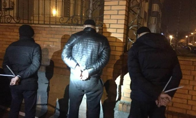 В Одессе неизвестные похитили женщину возле ее дома