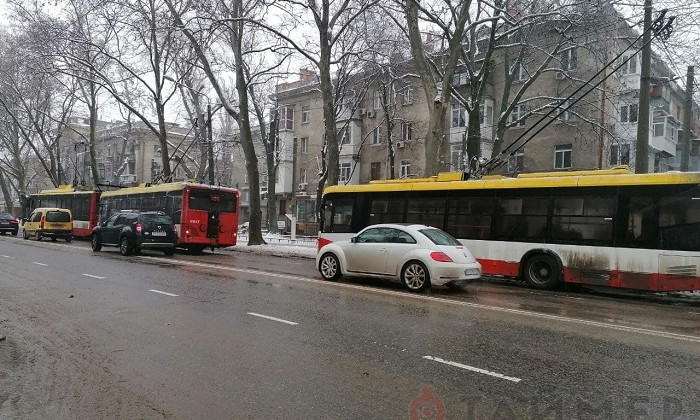 В Одессе из-за обрыва сети не ходят троллейбусы 