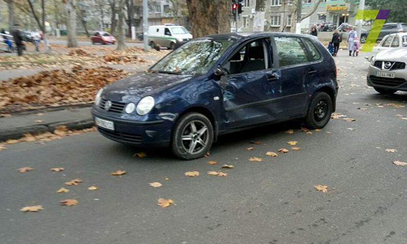Авария возле парка Горького, пострадала 6-летняя девочка