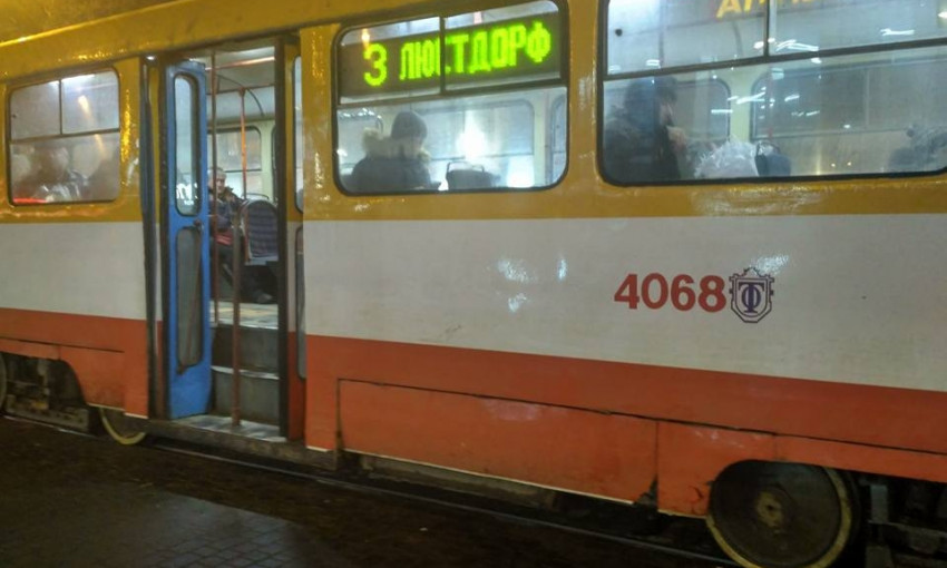 Одесситы сетуют на состояние общественного транспорта (ФОТО)