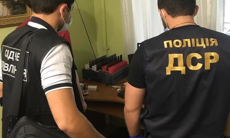 "Мам, я в полиции" - в Одессе задержали банду телефонных аферистов