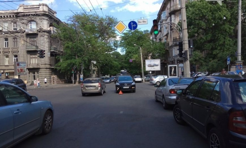 ДТП в центре Одессы: виновник происшествия скрылся