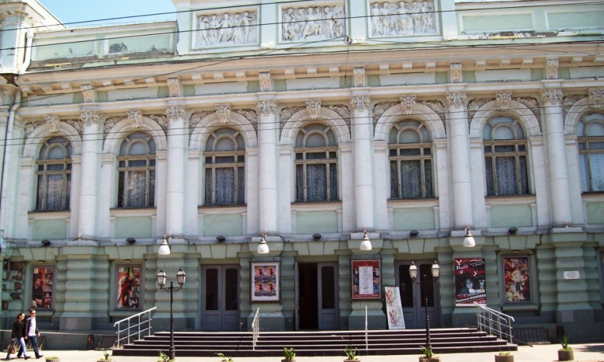 Украинский театр в Одессе, закрывать или не закрывать?