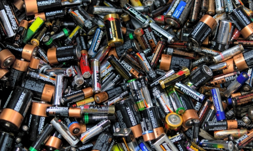 Где в Одессе можно сдать батарейки и аккумуляторы на переработку?