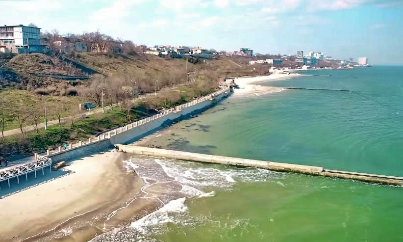В Одесской мэрии ответственность за размытые пляжи возложили на арендаторов