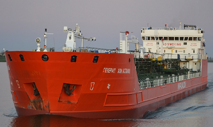 Взрыв танкера в Азовском море произошел из-за остаточных паров топлива - МЧС