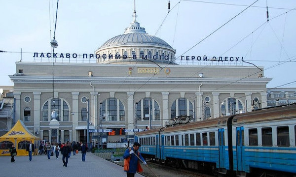 На железнодорожном вокзале Одессы открыли зал ожидания для военных 