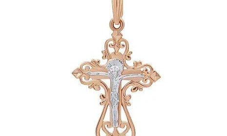 Крестик на цепочке — одно из самых популярных ювелирных украшений
