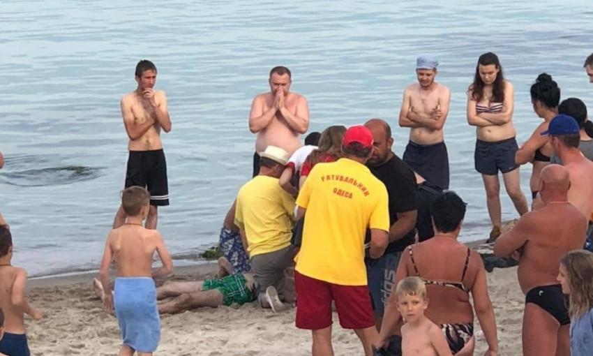 На одном из одесских пляжей утонул мужчина