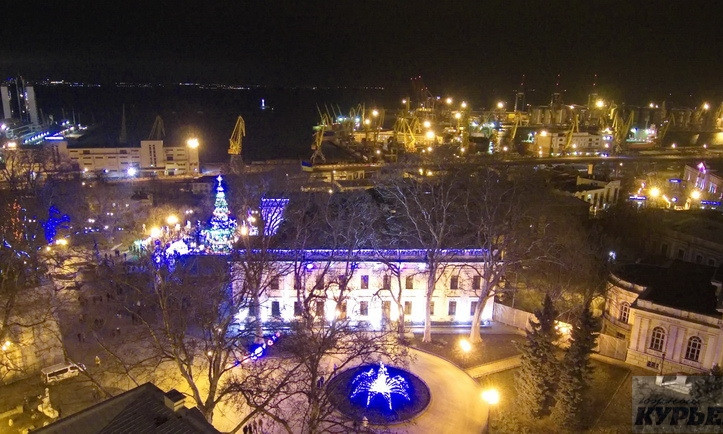 Новогодняя Одесса ночью с высоты (ФОТО, ВИДЕО)