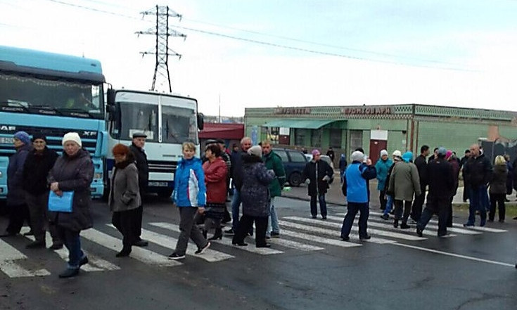 Жители Сычавки протестуют против результата референдума о присоединении села