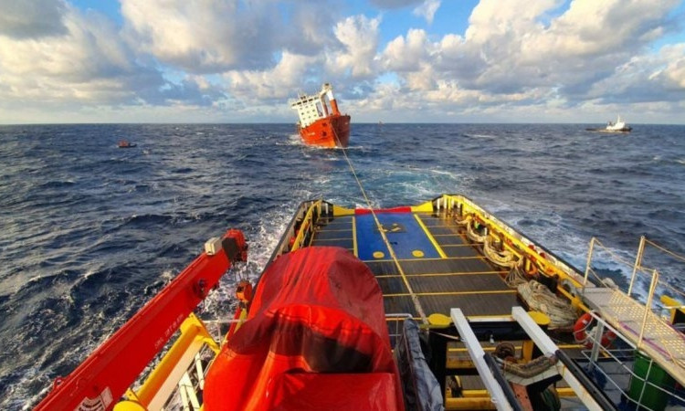 В Эгейском море спасли украинский корабль 