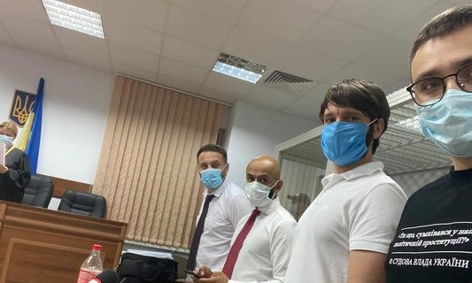 Суд пересмотрел домашний арест для одесского активиста Стерненко