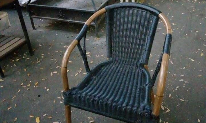 Одессит украл из ресторана стулья на 20 тысяч гривен (ФОТО)