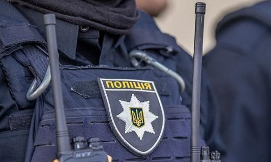 В Одессе дерзкий грабитель с «розочкой» ограбил двух девушек