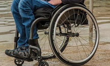 Инвалиды-колясочники тестируют  одесские дороги на доступность