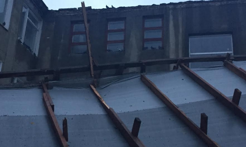 Причина «съехавшей» крыши школы-интерната – некачественный ремонт