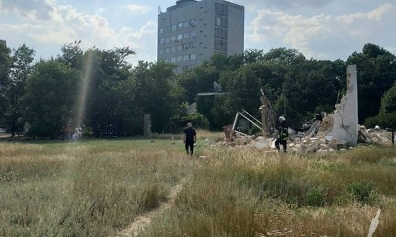 Взрыв баллона снёс здание на территории одесской метеостанции